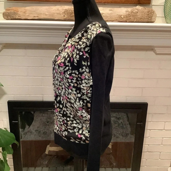 #324 Amazing Charter club Mixed Fabric Floral Cardigan Size Medium. - Picture 4 of 6